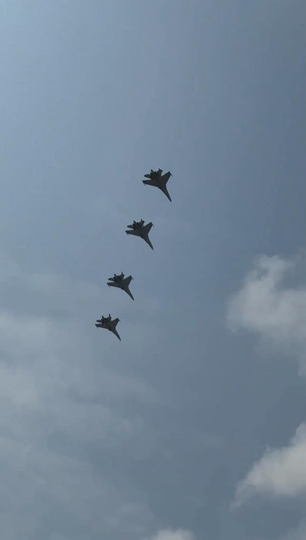 Fighter jets rehearse over Ho Chi Minh City skies in preparation of the Reunification Day 544c9b36-f835-4dd3-8b5c-6b4472f65fb8.jpg